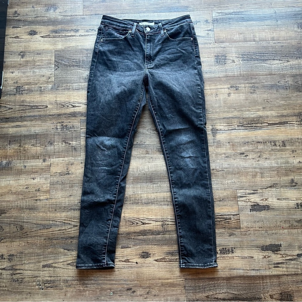 Levis 721 Womens Black High Rise Skinny Jeans Distressed Size 30